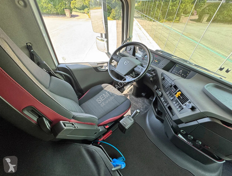Traktor Volvo FH 500 6X2 GLOBETROTTER 2x TANKS...