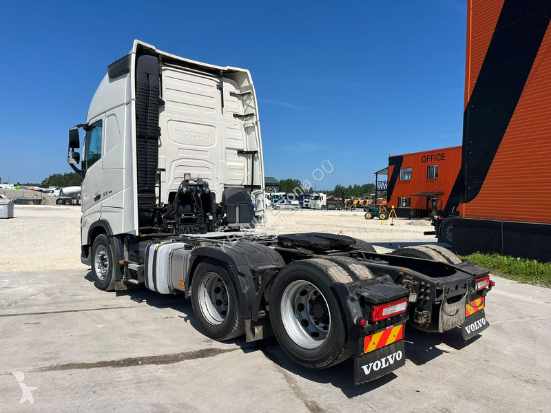 Tahač Volvo 500 6x2 GLOBE XL / HYDRAULICS /...