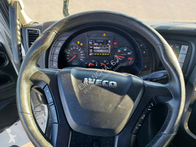 جرار Iveco Stralis AS440S51TP