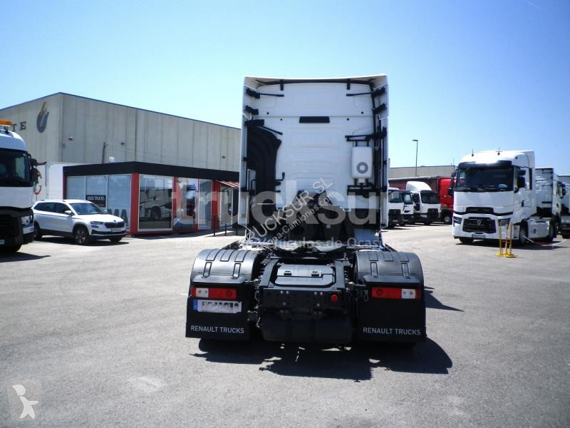 Trekker Renault  T520 HIGH SLEEPER CAB