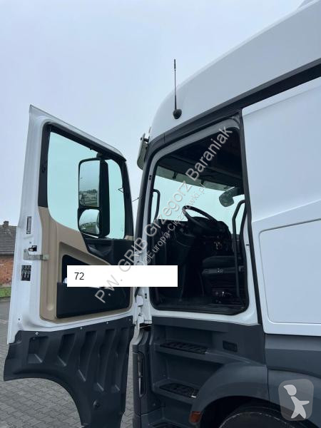 Tractor Mercedes 1851 L BIG SPACE 1.REG 2021 YEAR