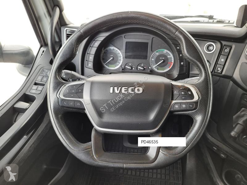 Traktor Iveco