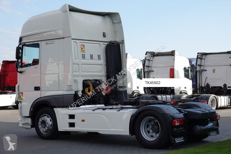 Traktor DAF XF 530