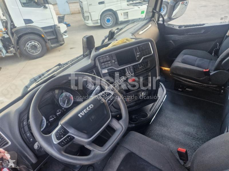 جرار Iveco  S-WAY AS440S51T/P