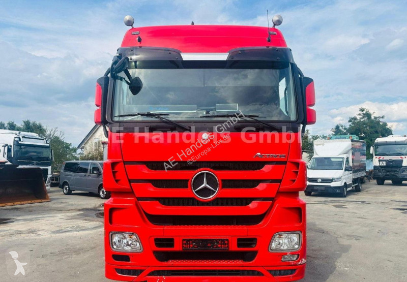 Traktor Mercedes 1846