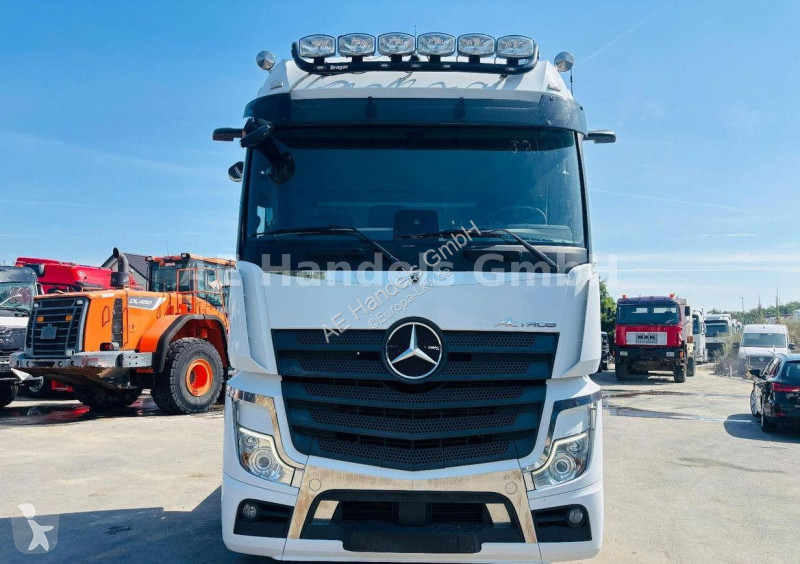 Traktor Mercedes 1853