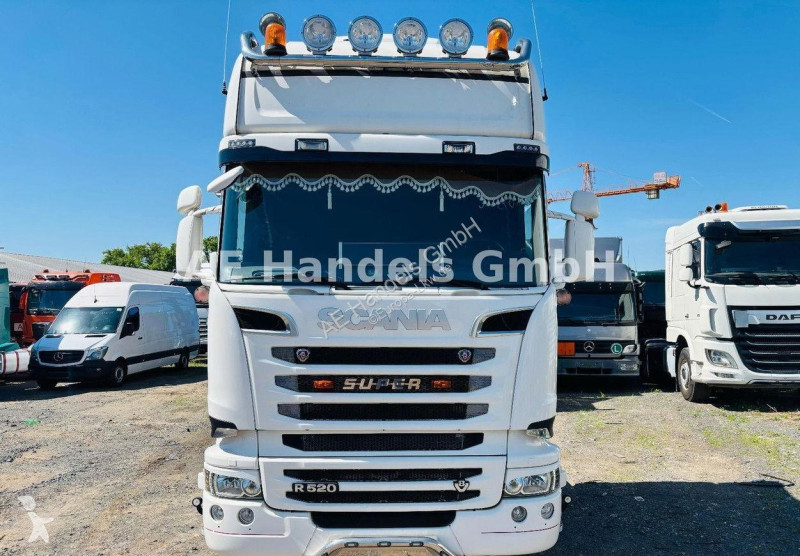 Traktor Scania R520