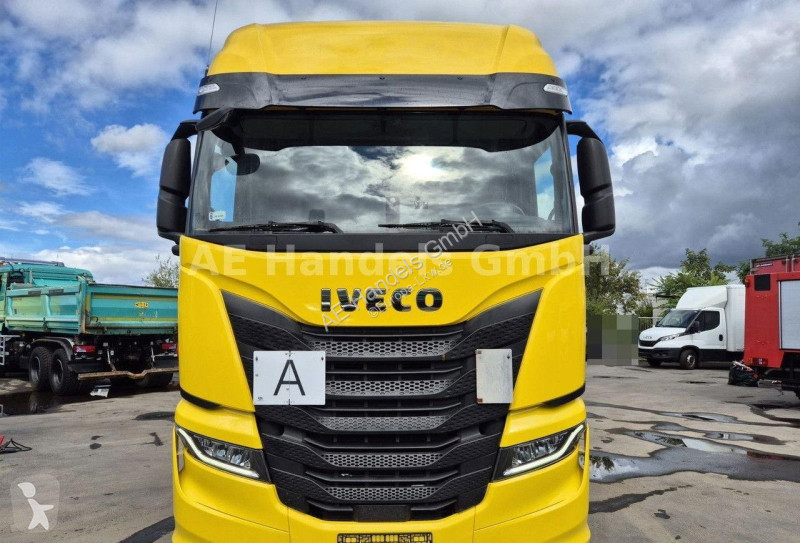 Tahač Iveco S-WAY 460
