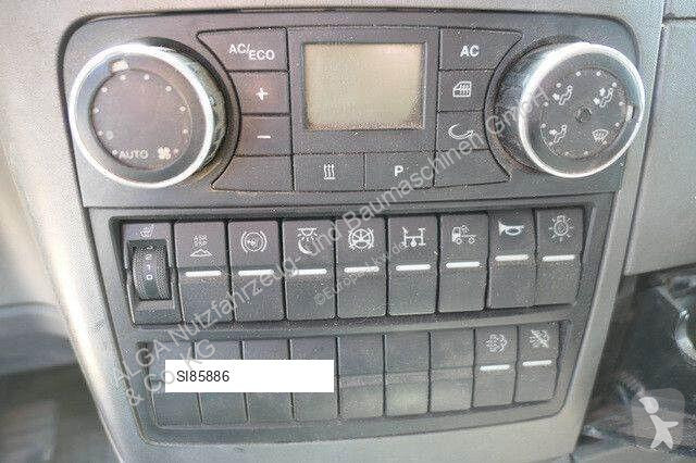 Traktor MAN 18.440...