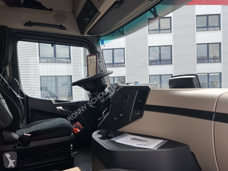 Tahač Mercedes Actros 3363 LS 6x4 Actros 3363...