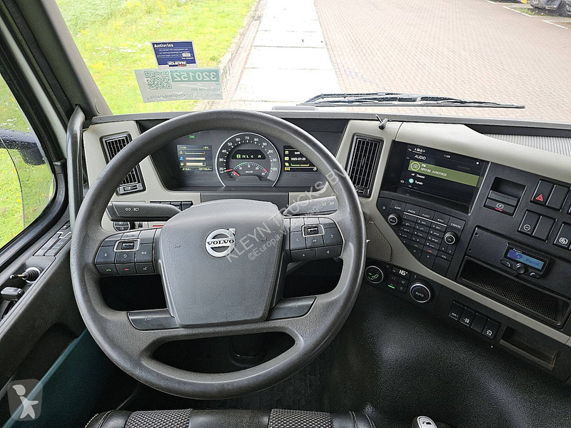 Tractor Volvo FM  13LTR 6X2 STEERED