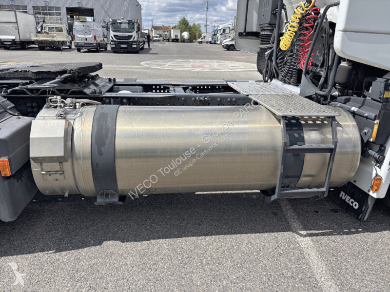Traktor Iveco Hi-Way AS 400CV GNL