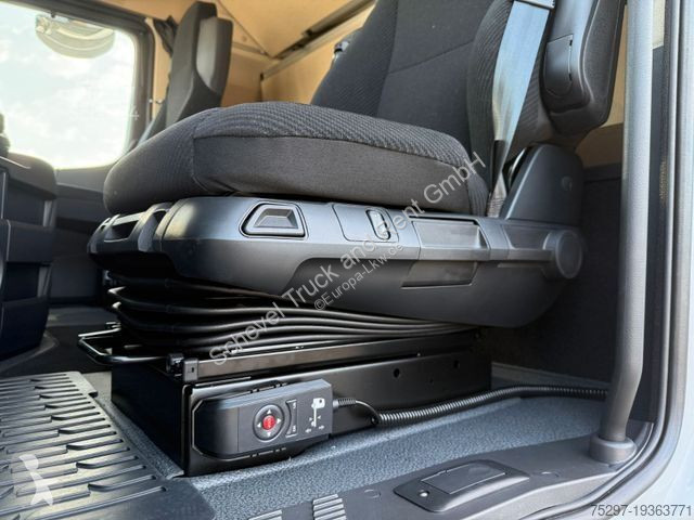 Traktor Mercedes 1848 LS BigSpace mit ADR