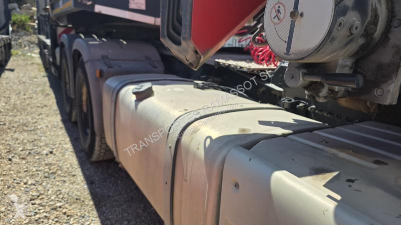 Tractor MAN 33.560