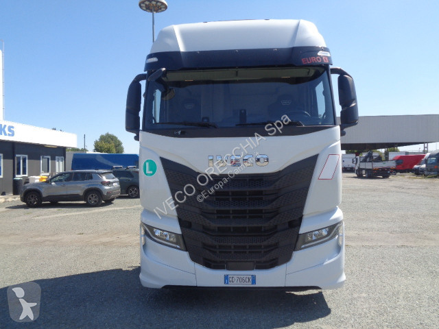 Tractor Iveco S-WAY AS440S51T/P ADR