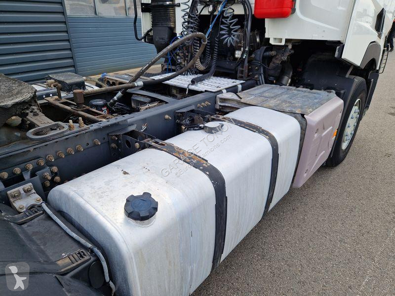 Traktor Renault 460 Gamme C