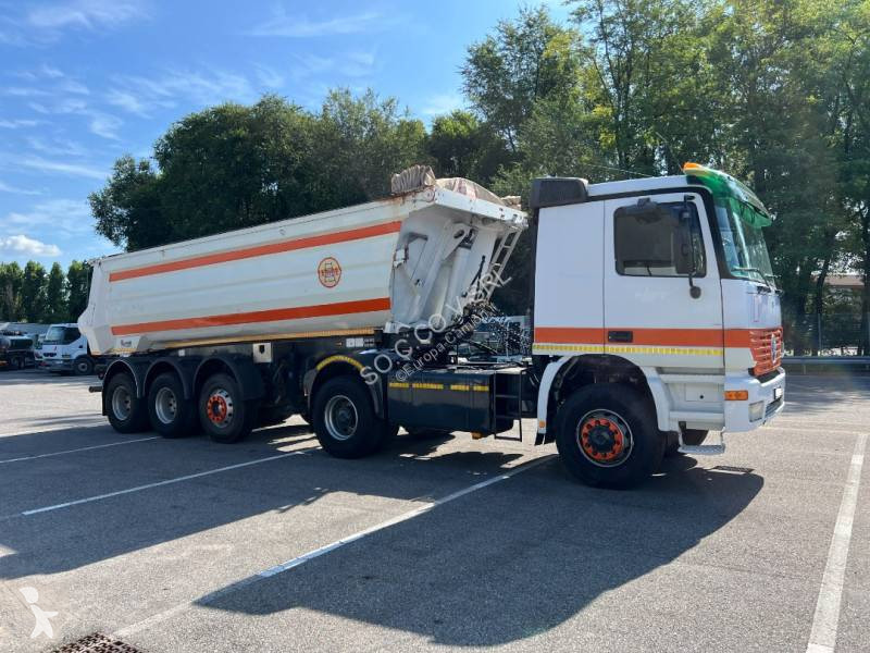 Traktor Mercedes