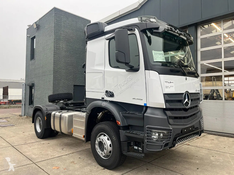 Tractor Mercedes 2045 S 4x2 Tractor Head