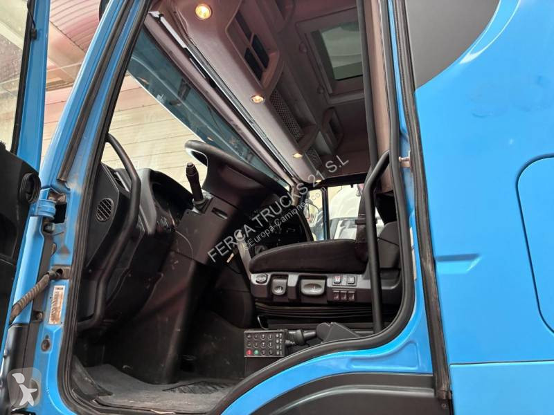 Traktor Iveco