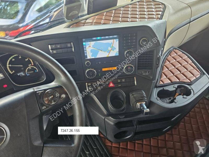 Traktor Mercedes 1842