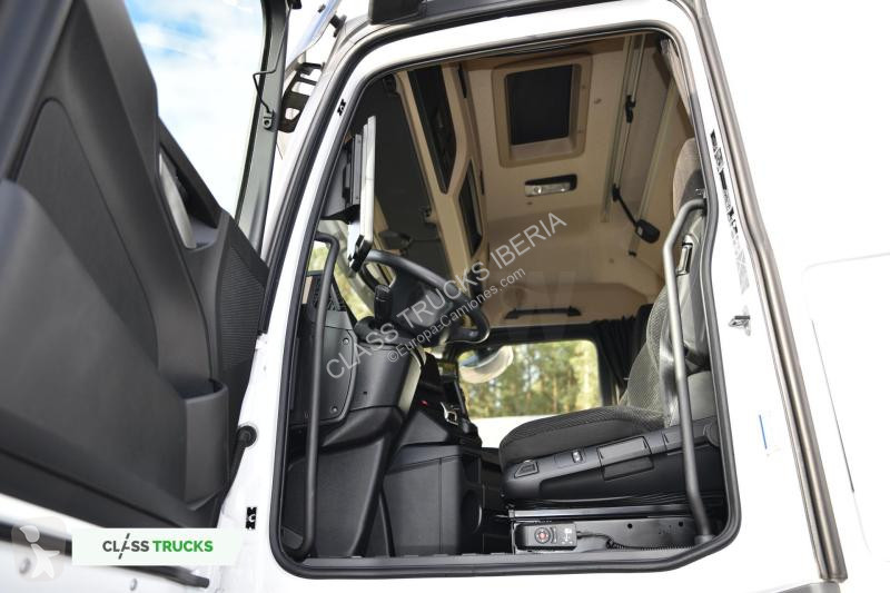 Traktor Mercedes 5 1845 BigSpace