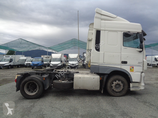 Tahač DAF XF460