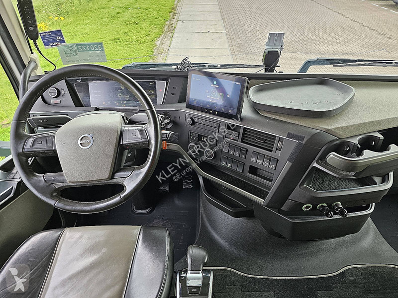 Tractor Volvo FH  6X2 I-SAVE LEATHER