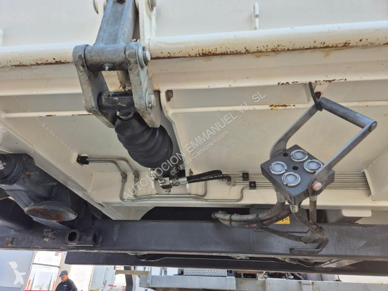 Traktor Scania 490 4X4 CON CARROCERIA BASCUNTE G