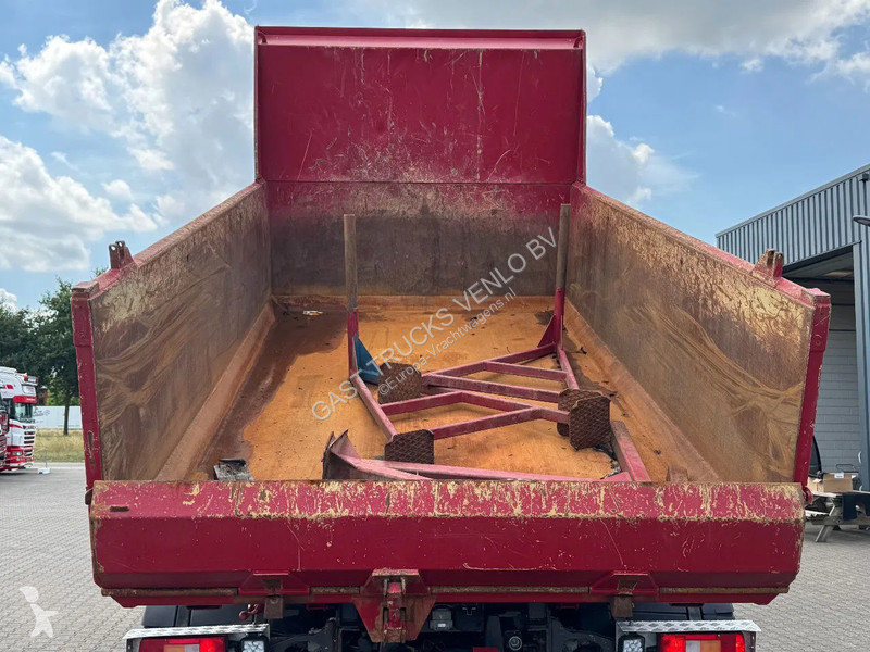 Traktor Volvo 16700 6x4 Tipper And Tractor...