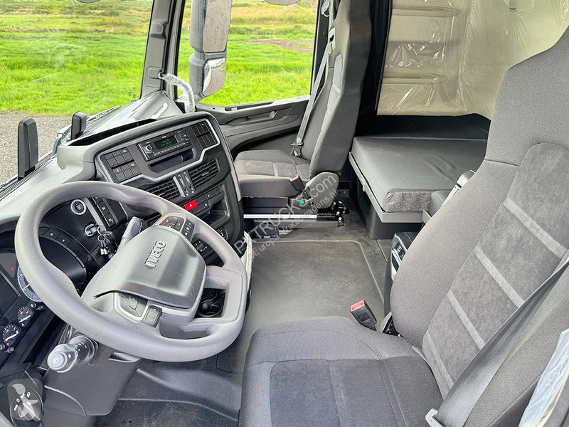 Tractor Iveco AS440S43T/P ON Tractor Head (15...