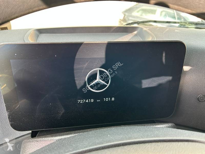 Traktor Mercedes