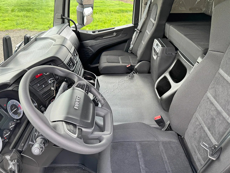 Tractor Iveco AT440S47T OFF Tractor Head (15...
