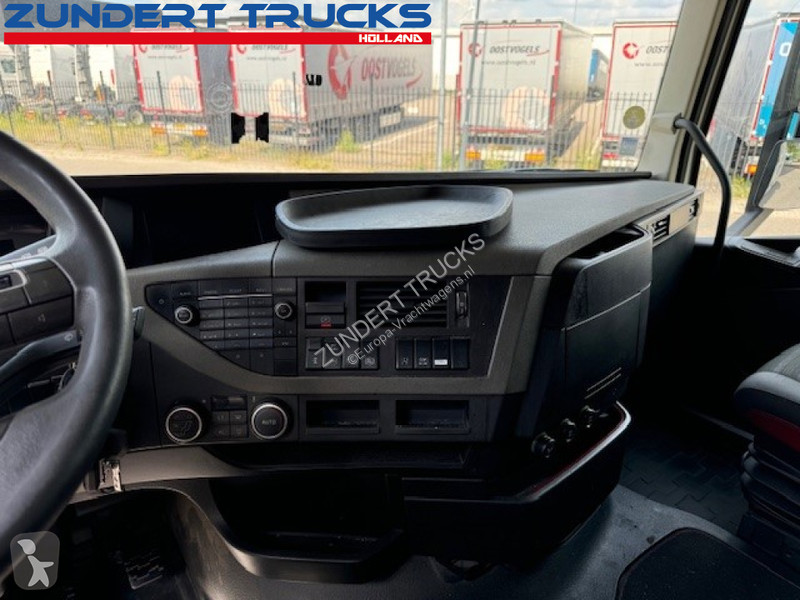Traktor Volvo FH  GLOBETROTTER XL