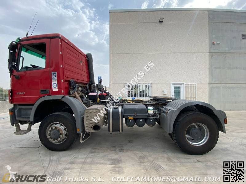 Traktor Mercedes