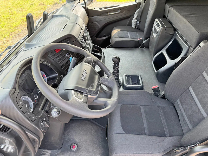 Tractor Iveco T-Way AT720T47T H Tractor Head...