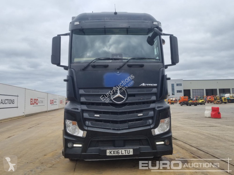 Tracteur Mercedes 1840