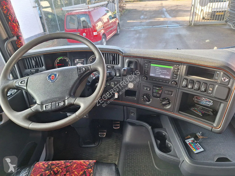 Tahač Scania 520 520 V8