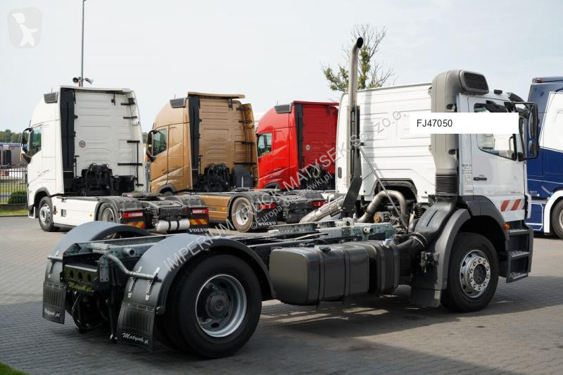 Traktor Mercedes AXOR 1829