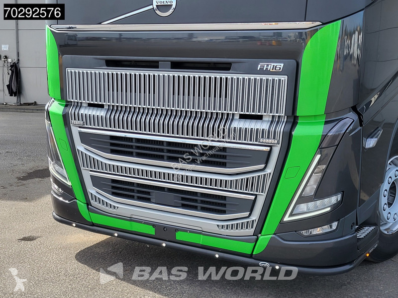 Tahač Volvo 650 6X4 Retarder Full-Air Liftachse...