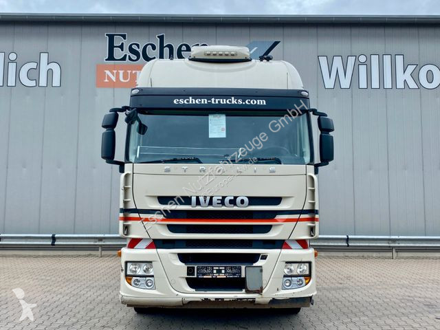 Traktor Iveco AS 440...