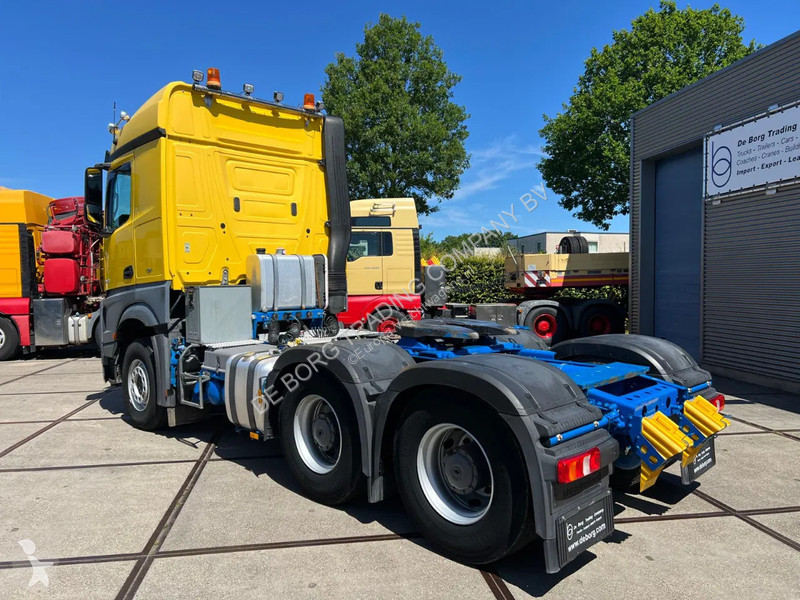 Traktor Mercedes 2663 6x4