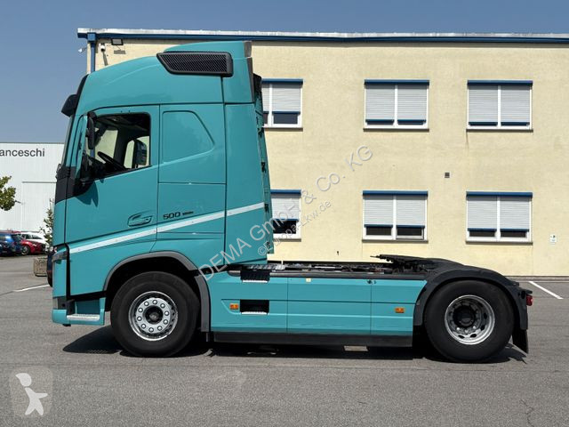 Tahač Volvo FH...