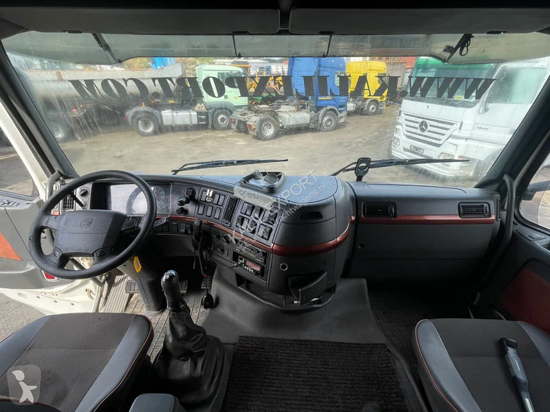 Traktor Volvo 16550 Tractor 6x4 Manual Gearbox...