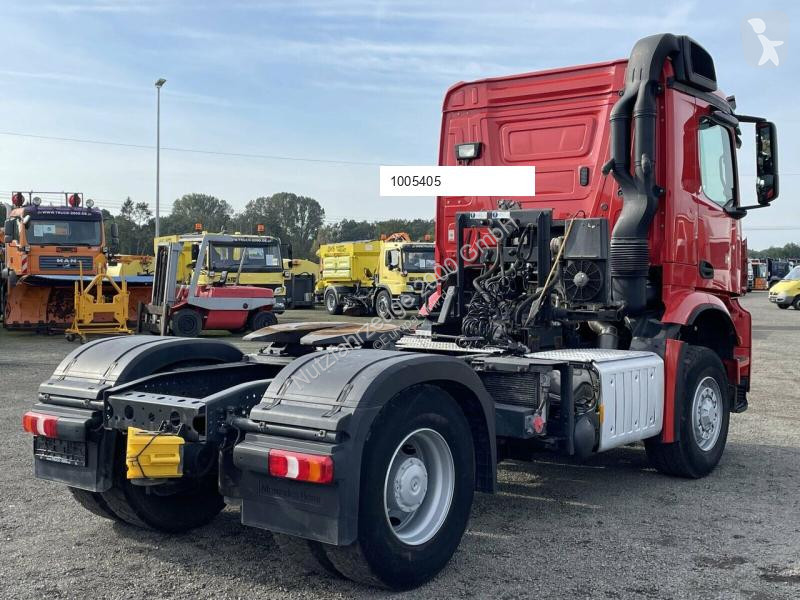 Traktor Mercedes