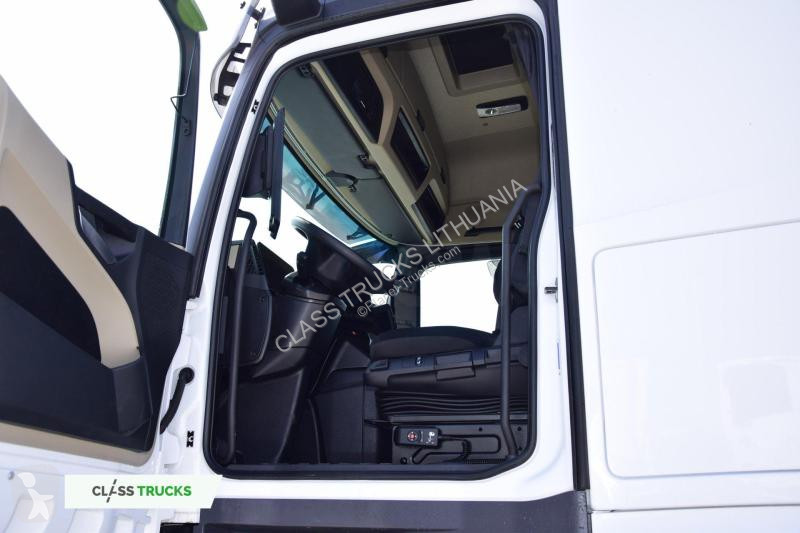 Traktor Mercedes 5 1845 BigSpace