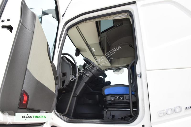Tahač Volvo 500 Globetrotter XL