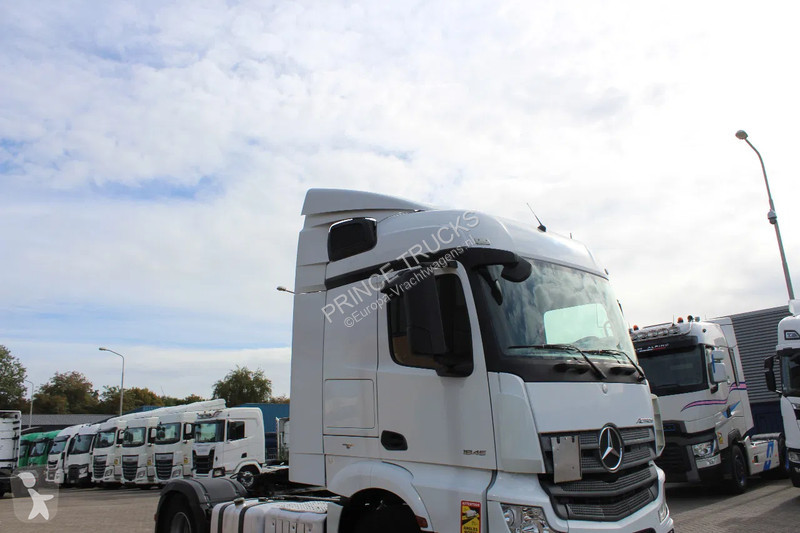 Traktor Mercedes 1845 * 4x2 *