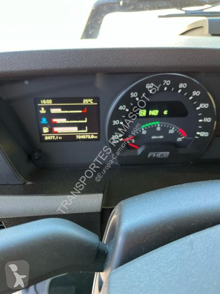 Traktor Volvo 750