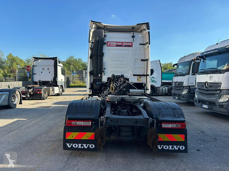 Tahač Volvo FH