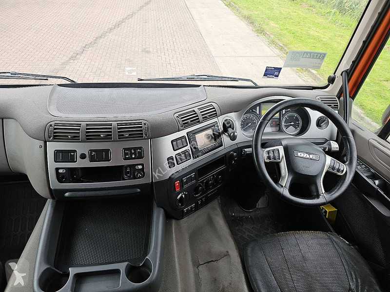 Traktor DAF 460 SPACECAB 6X2 RHD